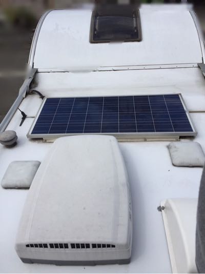 キャンピングカーの太陽光発電設備