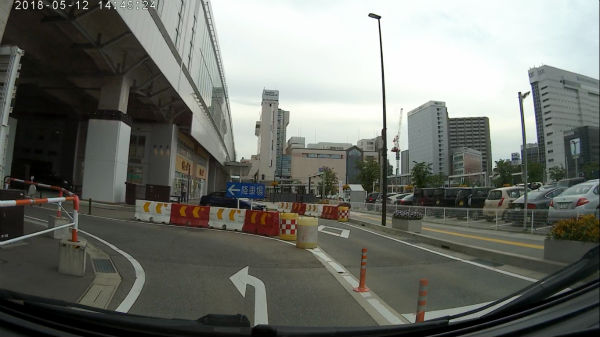 富山駅の降車場