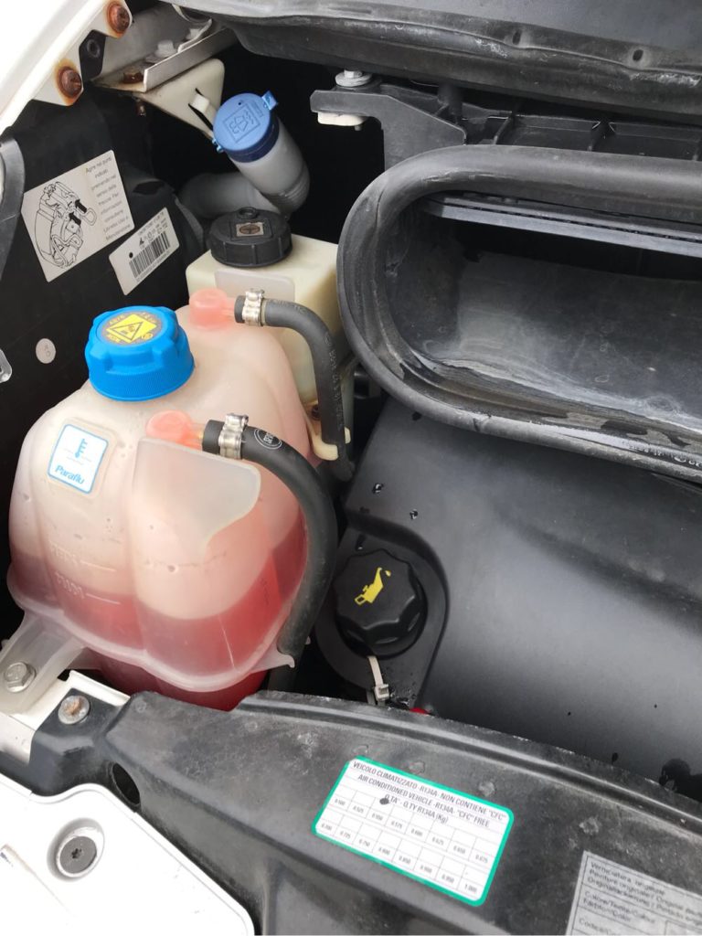 2007年式ducatoの空気取り入れ口