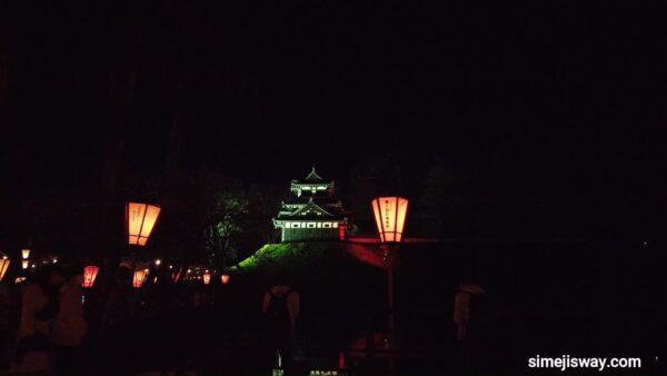 夜の高田城三重櫓