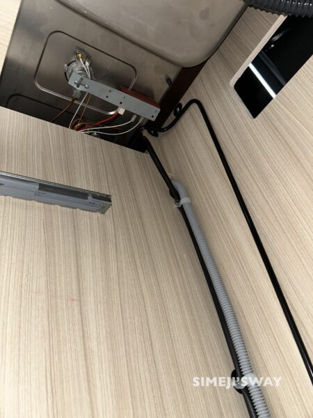 ガスコンロ側のガス管