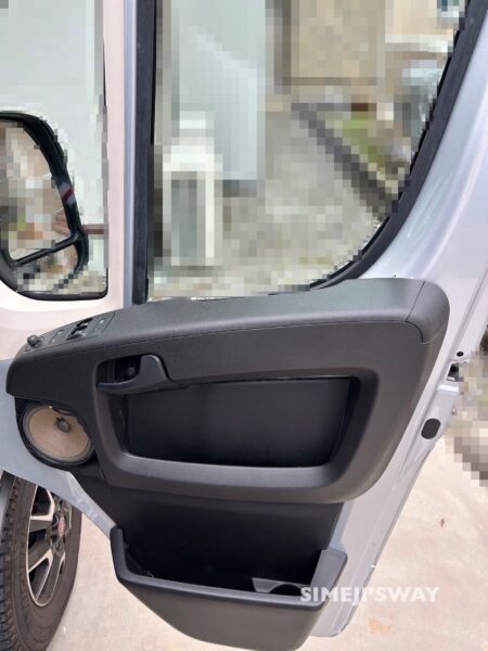 ドアの形状は2007年式とおなじ