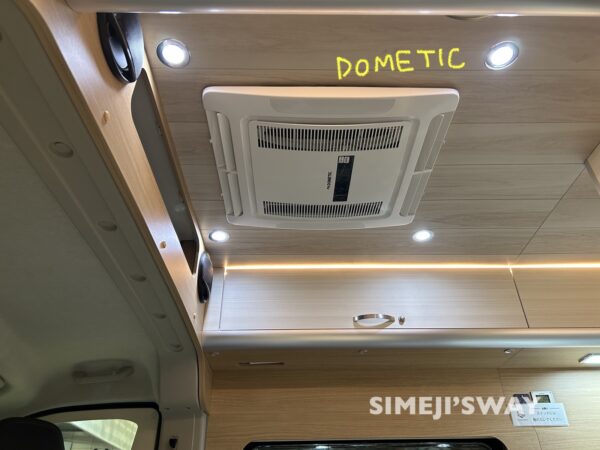 230Vはどこからひき回しているのかな?